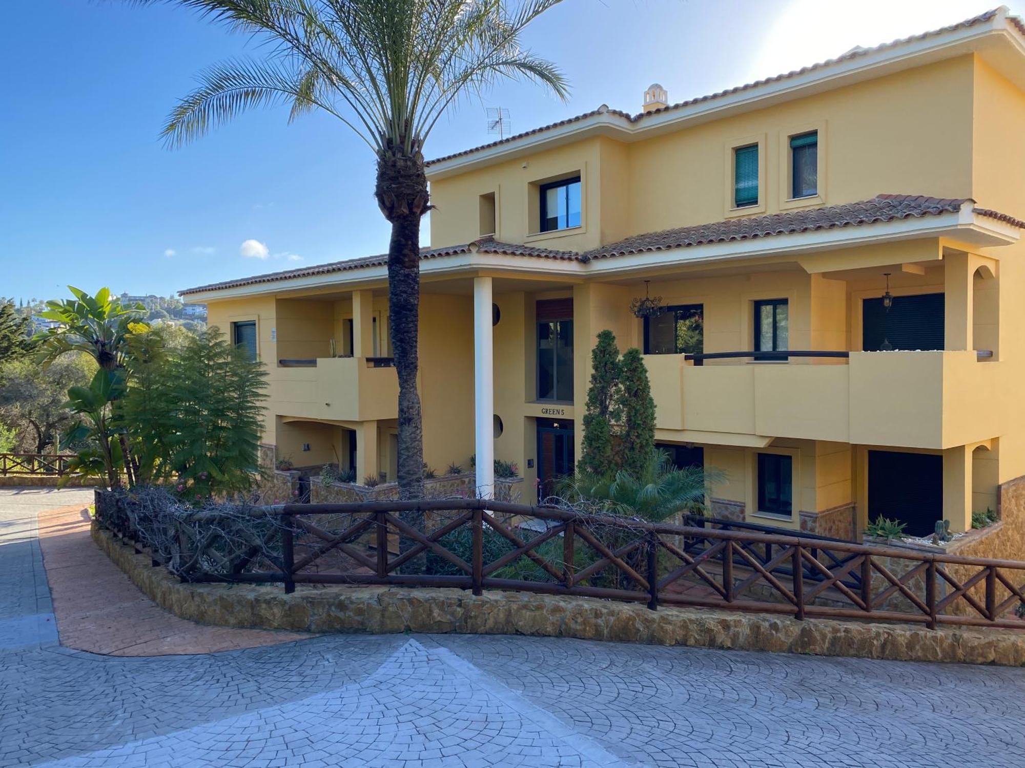 Sunny Retreat With Stunning View Appartement *