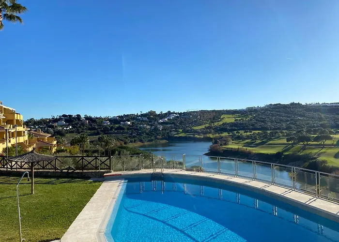 Sunny Retreat With Stunning View